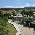 Balcony And Mountain View 7 Min Walk To Gondola *