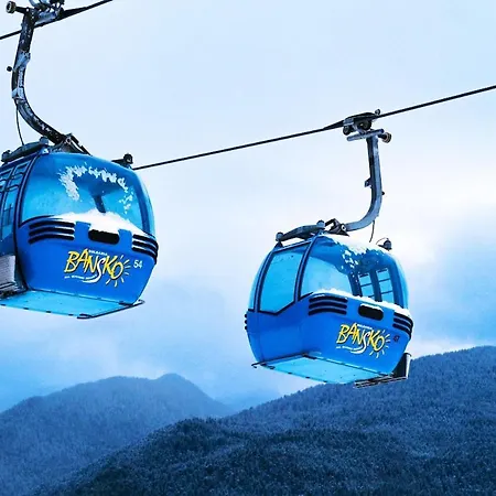 Balcony And Mountain View 7 Min Walk To Gondola *