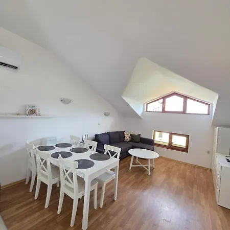 Apartmán Balcony And Mountain View 7 Min Walk To Gondola *