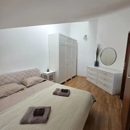 Balcony And Mountain View 7 Min Walk To Gondola Appartement Bansko