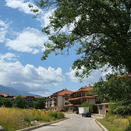 Balcony And Mountain View 7 Min Walk To Gondola Appartement *