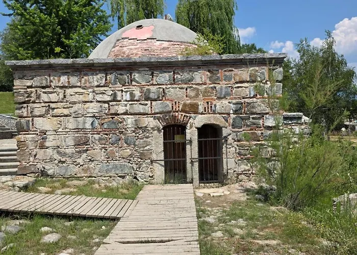 Balcony And Mountain View 7 Min Walk To Gondola *